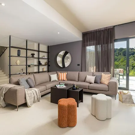 Villa Serenis By Villsy *